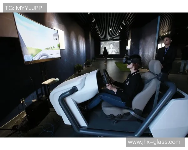 GT83VR：探索虚拟现实无限可能：游戏、教育、医疗与社交应用